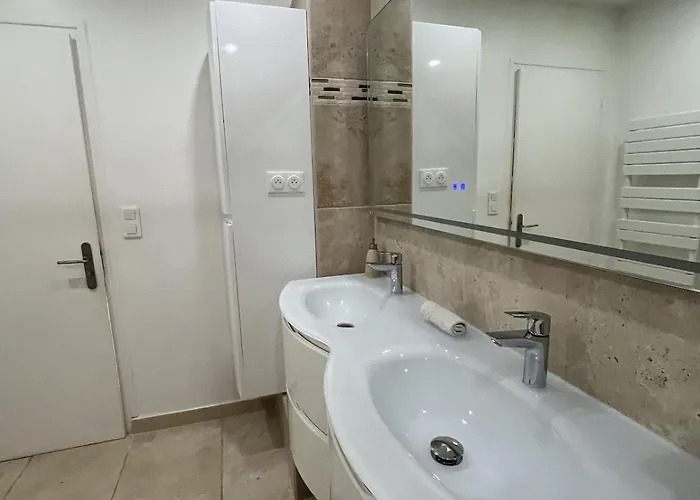 Les Saisons Maxime *