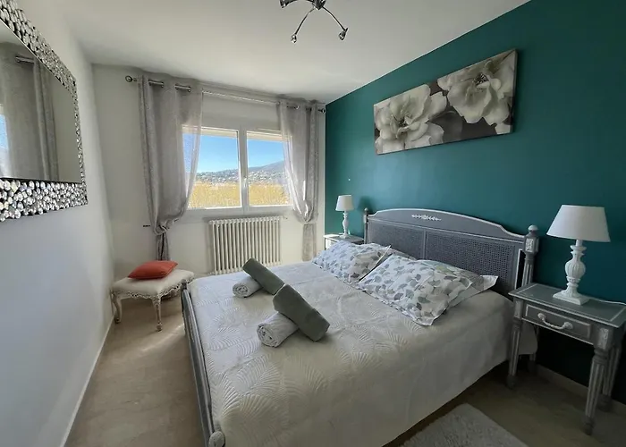 Les Saisons Maxime Apartment *