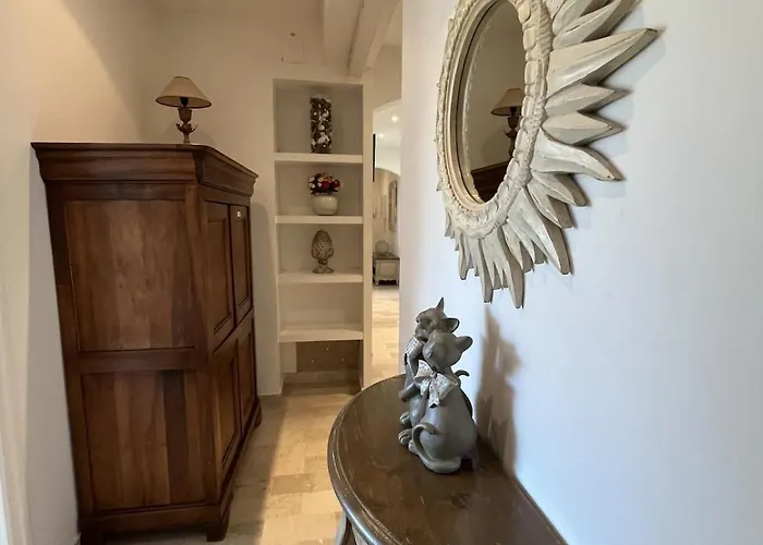 Les Saisons Maxime Apartment *